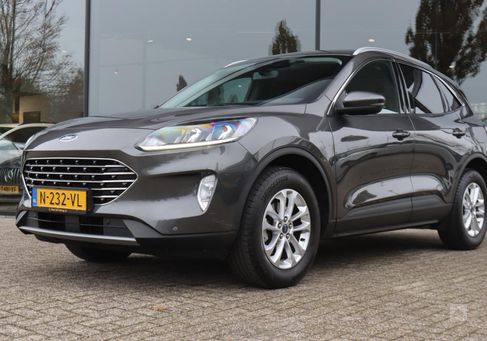 Ford Kuga, 2022