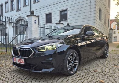 BMW 218, 2022