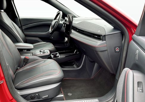 Ford Mustang Mach-E, 2021