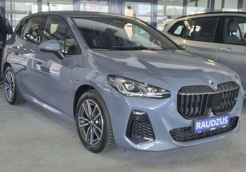 BMW 216, 2024