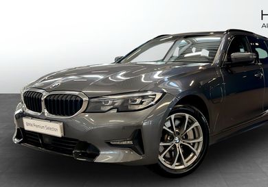 BMW 330, 2021