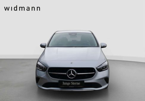 Mercedes-Benz B 180, 2024