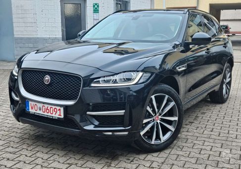 Jaguar F-Pace, 2017