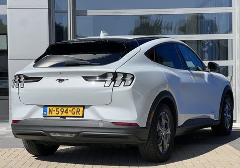 Ford Mustang Mach-E, 2021