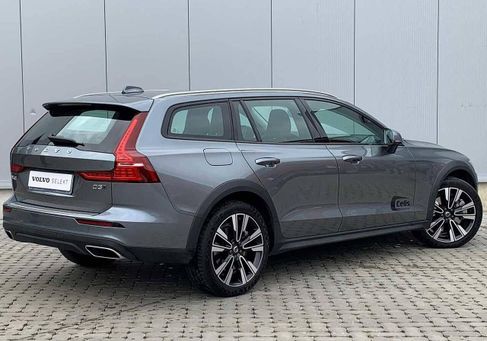 Volvo V60 Cross Country, 2019