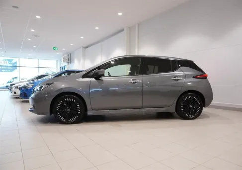 Nissan Leaf, 2023 3