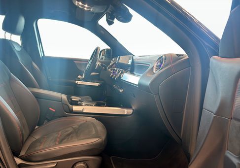 Mercedes-Benz EQB, 2022