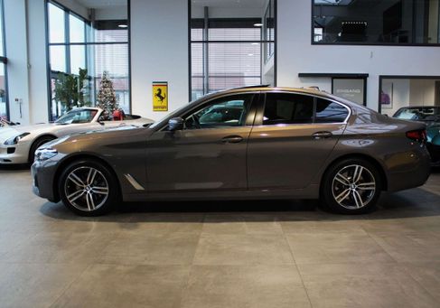 BMW 520, 2022