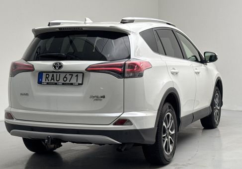 Toyota RAV 4, 2016