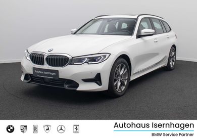 BMW 330, 2022