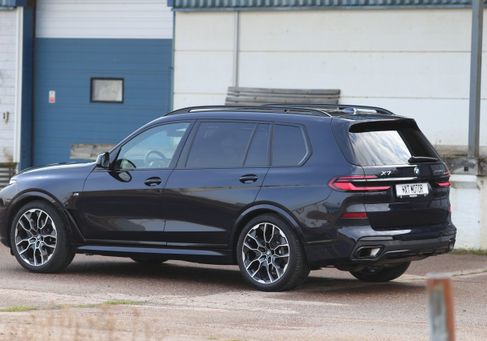 BMW X7, 2025