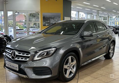 Mercedes-Benz GLA 180, 2020