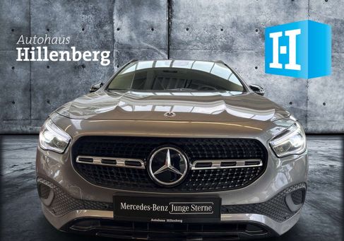 Mercedes-Benz GLA 200, 2020 2