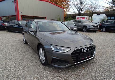 Audi A4, 2022