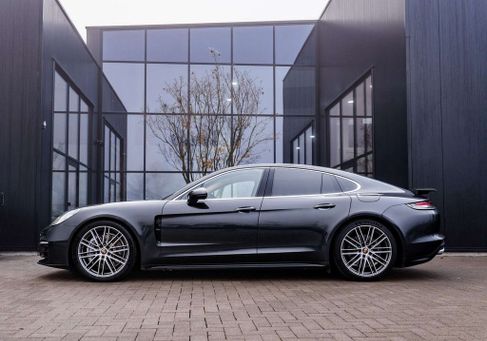 Porsche Panamera, 2021