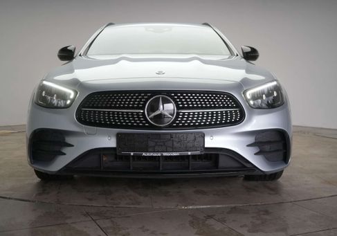Mercedes-Benz E 300, 2022