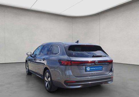 Volkswagen Passat Variant, 2025 3
