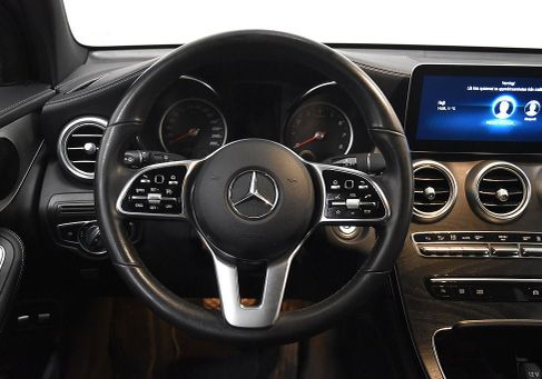 Mercedes-Benz GLC 200, 2020