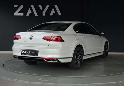 Volkswagen Passat, 2020