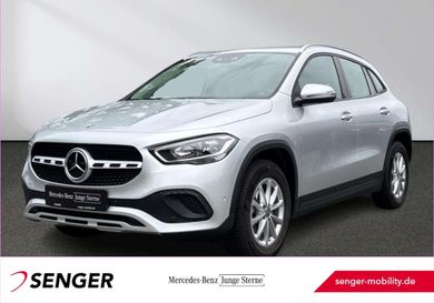 Mercedes-Benz GLA 200, 2021