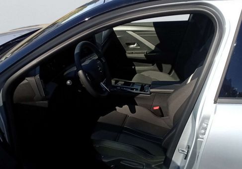 Opel Astra, 2025