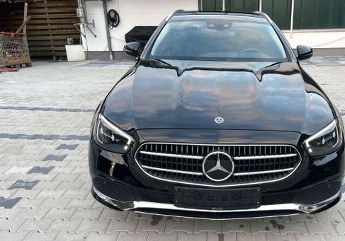 Mercedes-Benz E 300, 2020 3