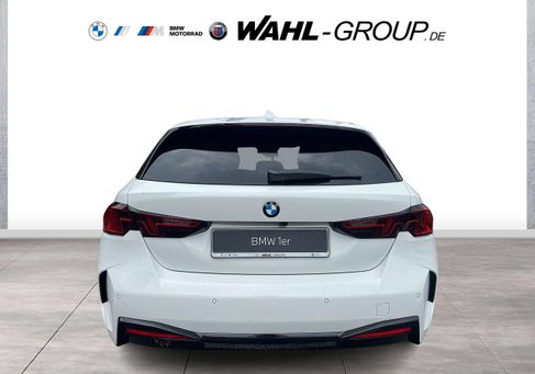 BMW 120, 2026 3