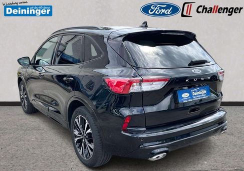Ford Kuga, 2022