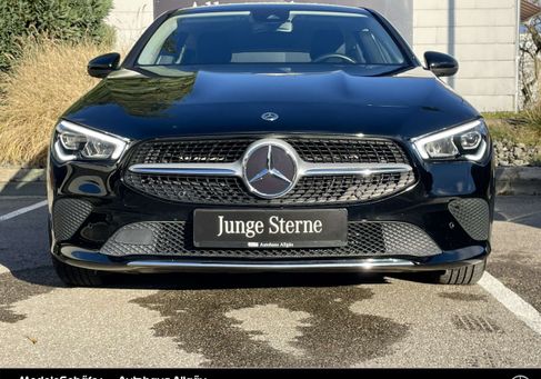 Mercedes-Benz CLA 220, 2022