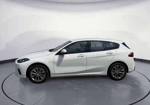 BMW 120, 2025
