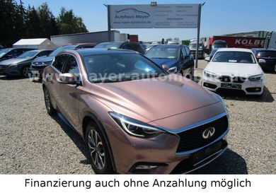 Infiniti Q30, 2017
