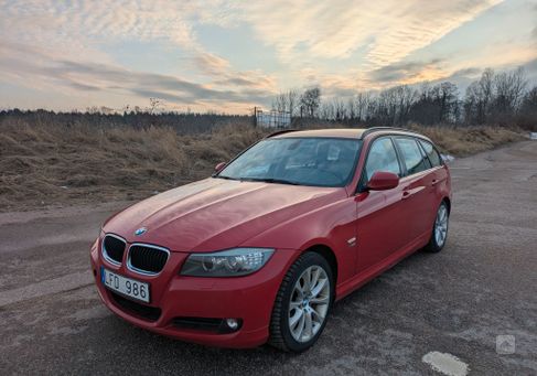 BMW 320, 2011