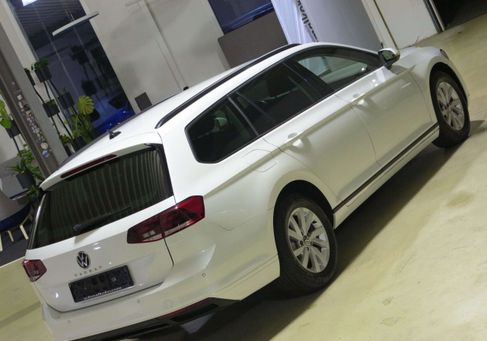 Volkswagen Passat Variant, 2022
