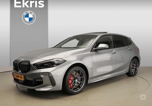 BMW 118, 2024