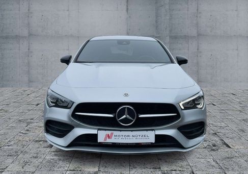 Mercedes-Benz CLA 200, 2021