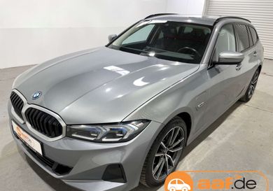 BMW 330, 2022