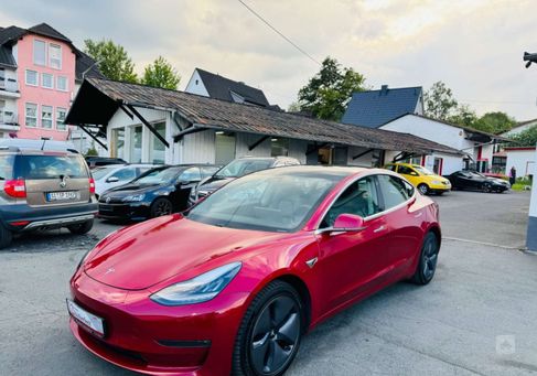 Tesla Model 3, 2020