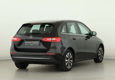 Mercedes-Benz B 250, 2022 2