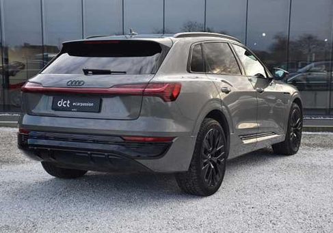 Audi Q8, 2022