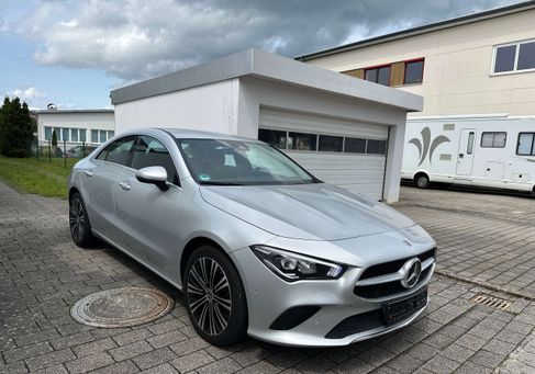 Mercedes-Benz CLA 220, 2021