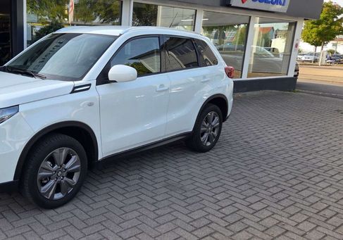 Suzuki Vitara, 2022 3