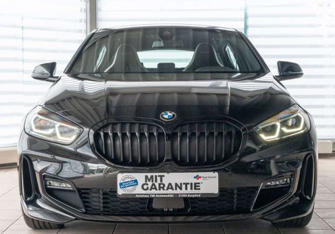 BMW 118, 2024 3