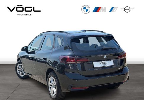 BMW 218, 2026 3