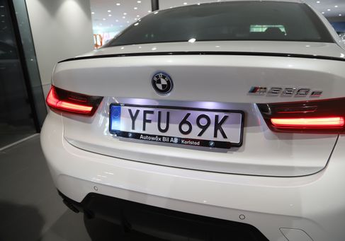 BMW 330, 2023 2