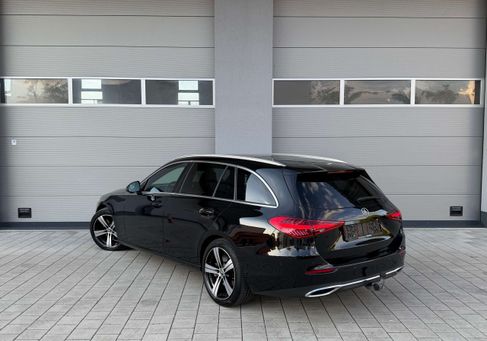Mercedes-Benz C 300, 2023 3
