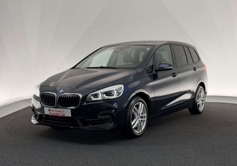 BMW 220, 2019 3