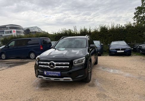 Mercedes-Benz GLB 200, 2022
