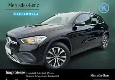 Mercedes-Benz GLA 200, 2021