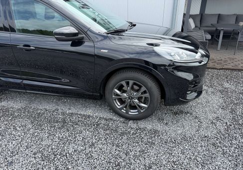 Ford Kuga, 2021