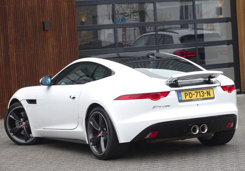 Jaguar F-Type, 2017
